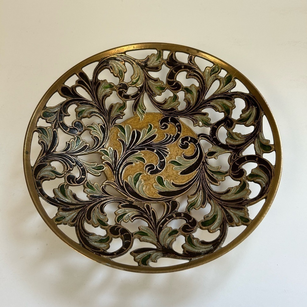 Brass, openwork cutout bowls with enamel color design /STUNNING/ set of 2